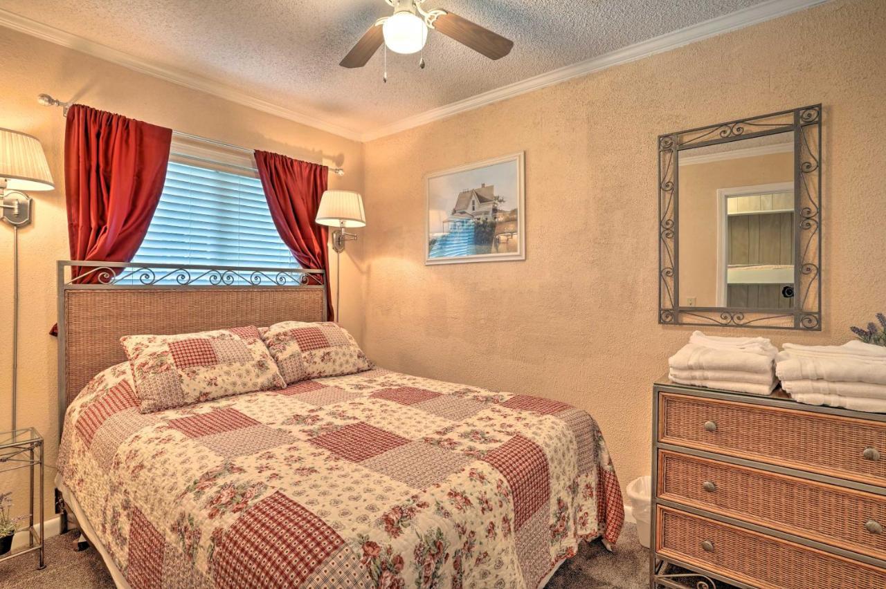 Isle Of Palms Beachfront Condo With Balcony And Pool! Kültér fotó